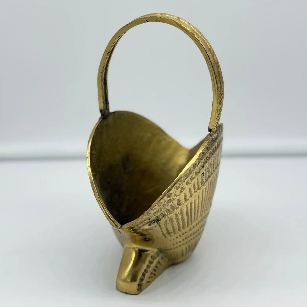 Vintage Brass Clamshell Basket With Handle Regencycore MCM‎ Decor